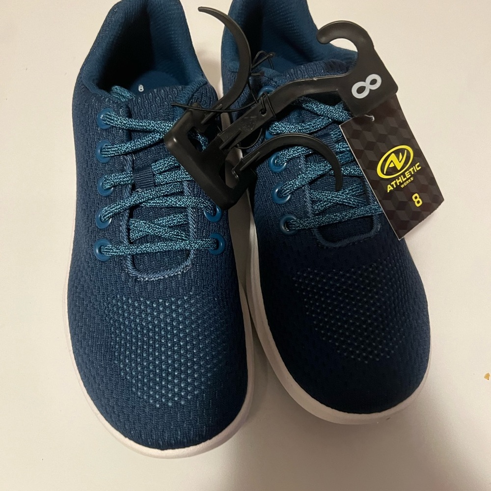 Avia shoes